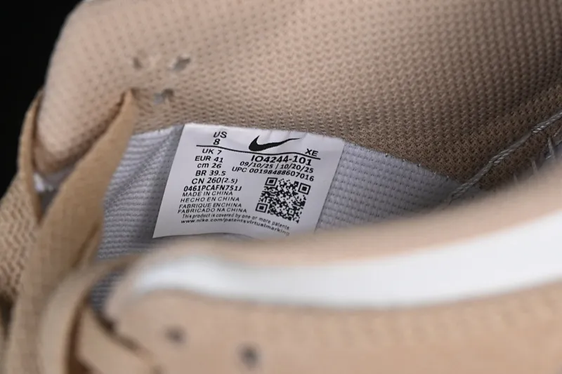All Categories Nk SB Dunk Series Nk SB Dunk Low Low-top sneakers Nike SB Dunk Low Year of the Horse White Wheat Yellow Low-top casual sneakers IO4244-101